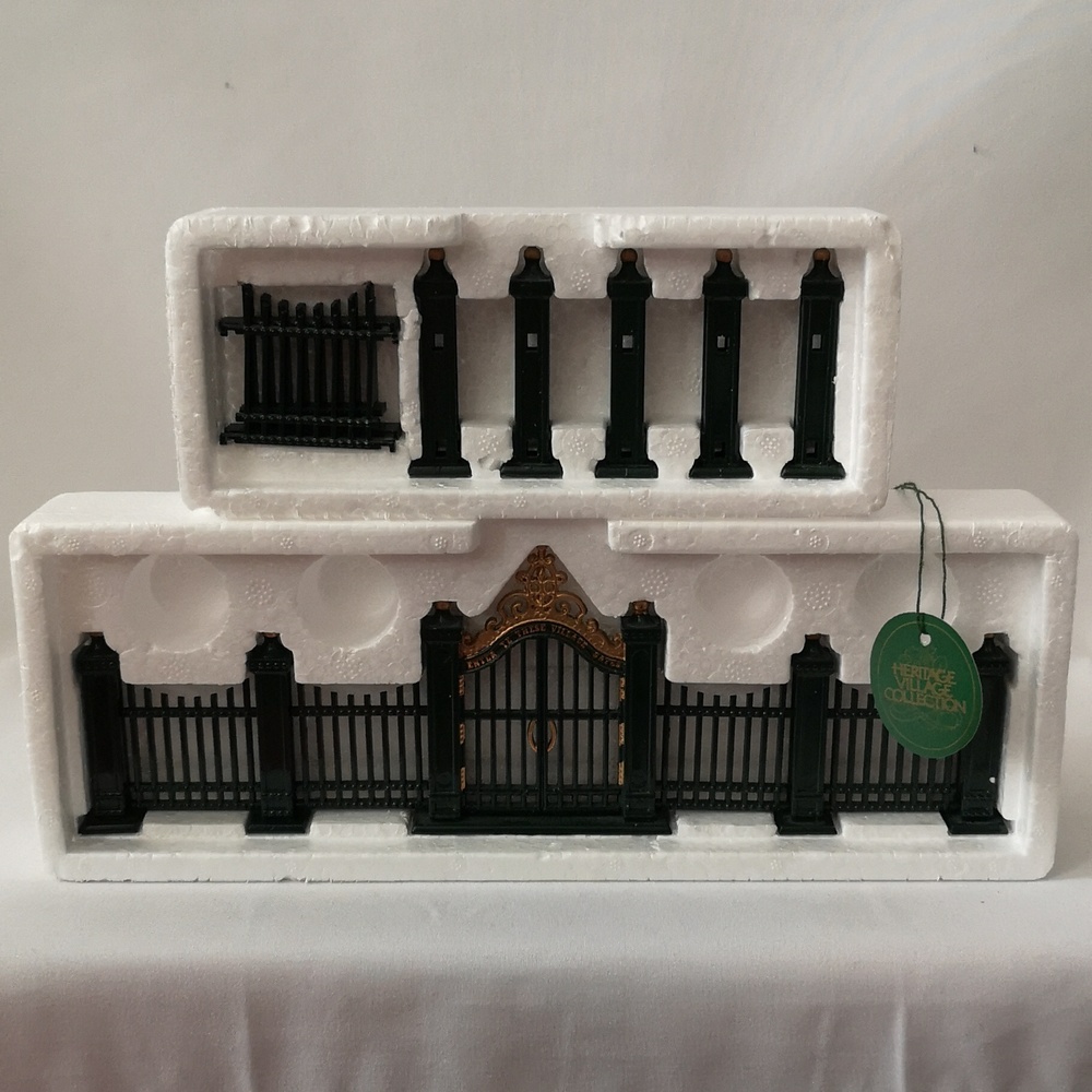 Vintage & New in Boxes Heritage Village Collection Wrought Iron Fence Posts Gate